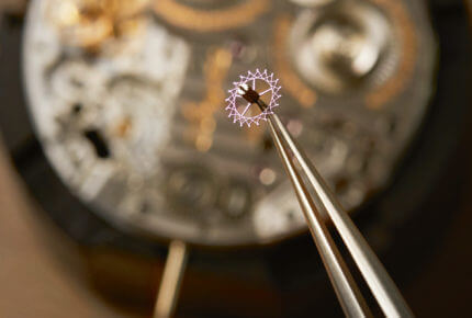 Classique Chronométrie 7727 calibre 574DR avec composants en silicium © Breguet