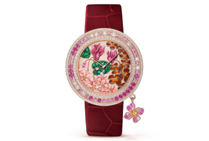 Extraordinary Dials Charms Amour 38mm © Van Cleef & Arpels